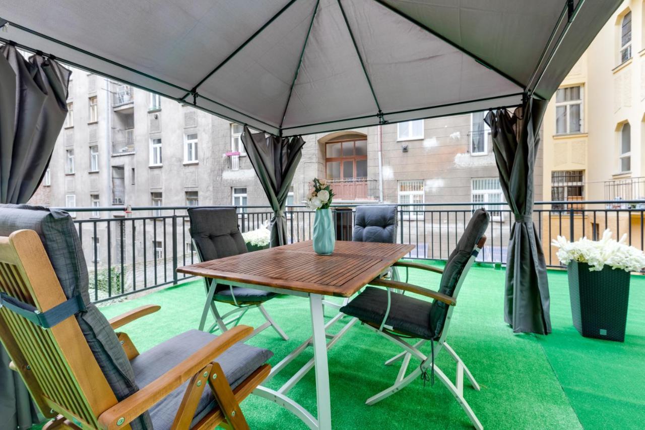 Luxury Riverside Apartments In The Center Of 프라하 외부 사진