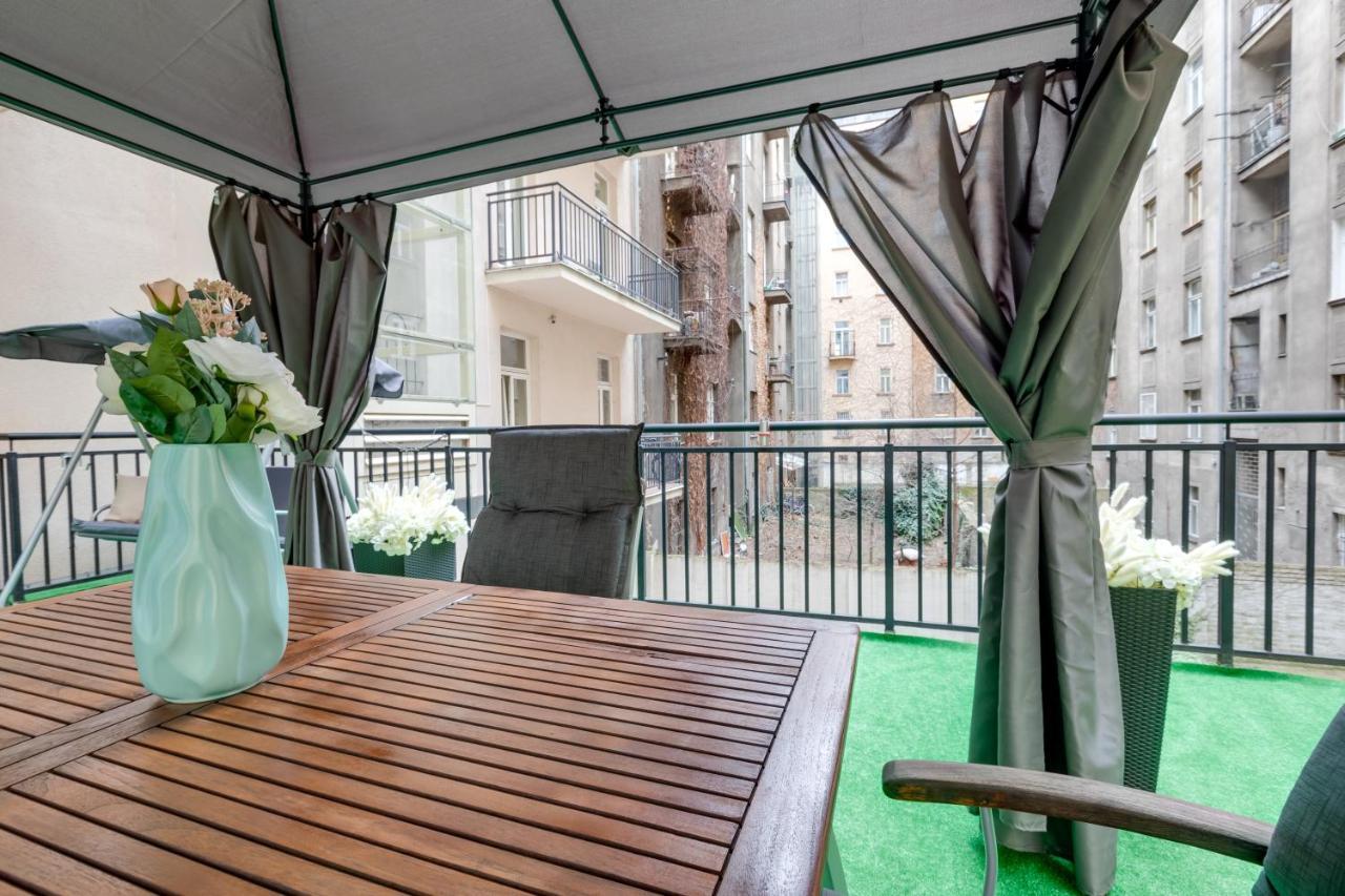 Luxury Riverside Apartments In The Center Of 프라하 외부 사진