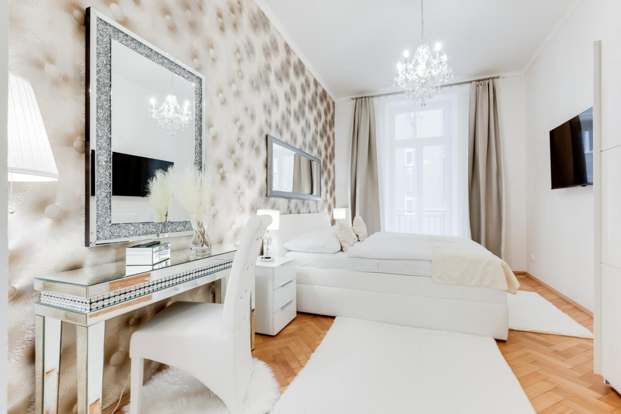 Luxury Riverside Apartments In The Center Of 프라하 외부 사진