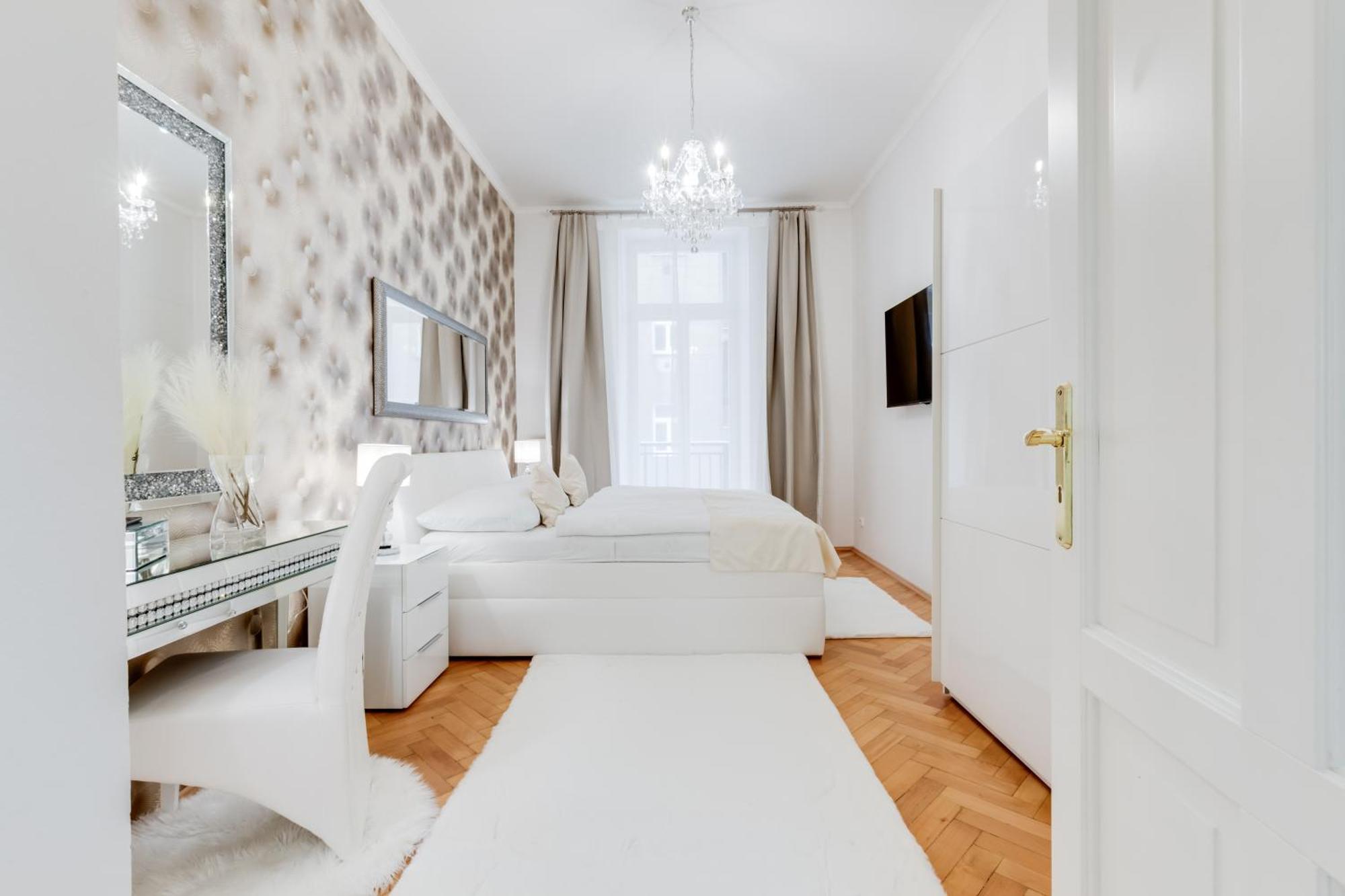 Luxury Riverside Apartments In The Center Of 프라하 외부 사진